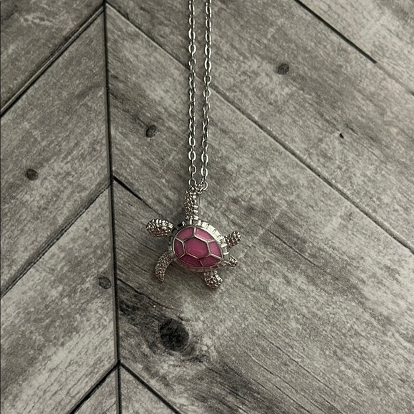 Silver Turtle Pendant Necklace - Picture 3 of 3